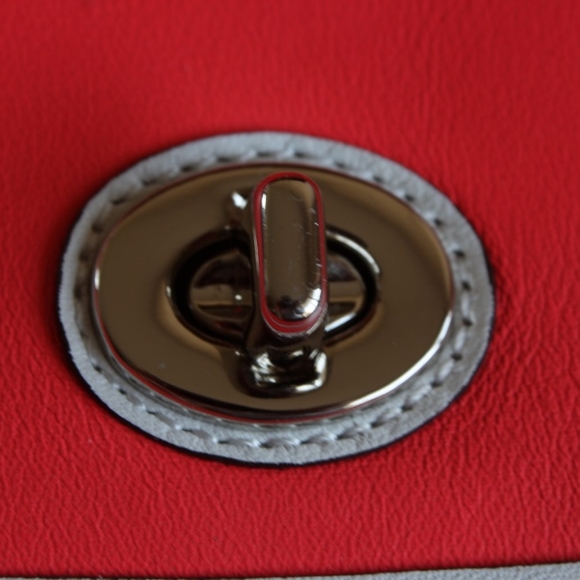 Coach iPad case - Picture 3 of 7